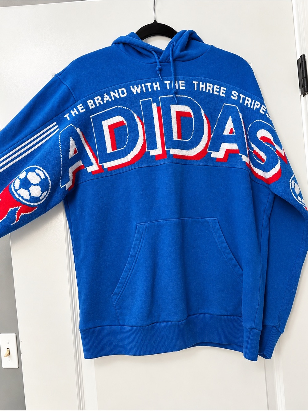 Adidas Men’s Hoodie witSoccer Ball Flames Blue 3-Stripes Knit L Rare